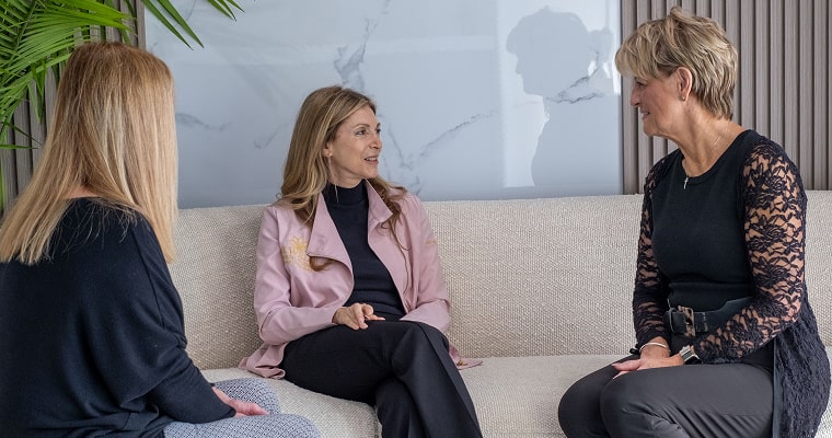 Dr. Leana Thanos talking to a patient